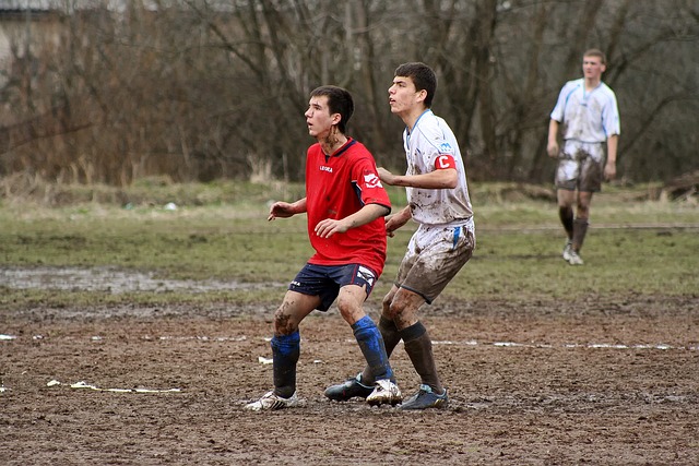 “春分”送暖 亚泰足球基地引来全国足球青少赛事.